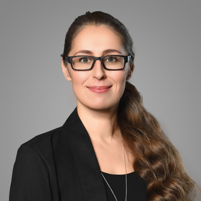 Elena Treshcheva, Program Manager